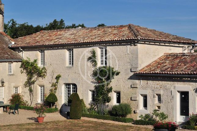 Property for sale in Jonzac, 17500, France, Poitou-Charentes, Jonzac, 17500, France