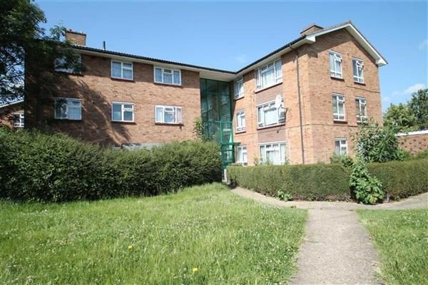 Student Friendly Three Bedroom Flat