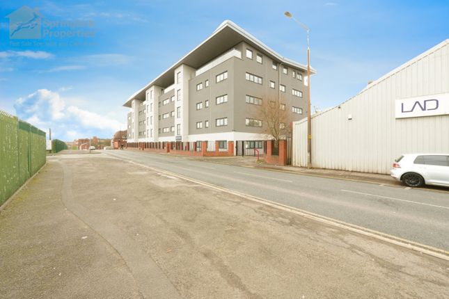 Thumbnail Flat for sale in Lincoln House, Nelson Street, Bolton, Lancashire