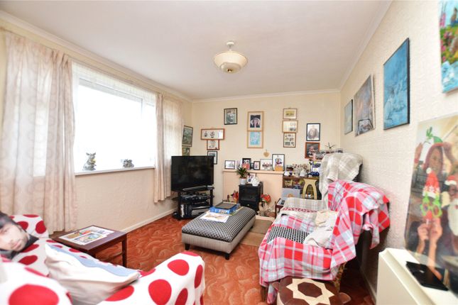 8, Polgine Close, Camborne photo 4