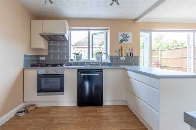 11, Park Road, Kettering photo 5