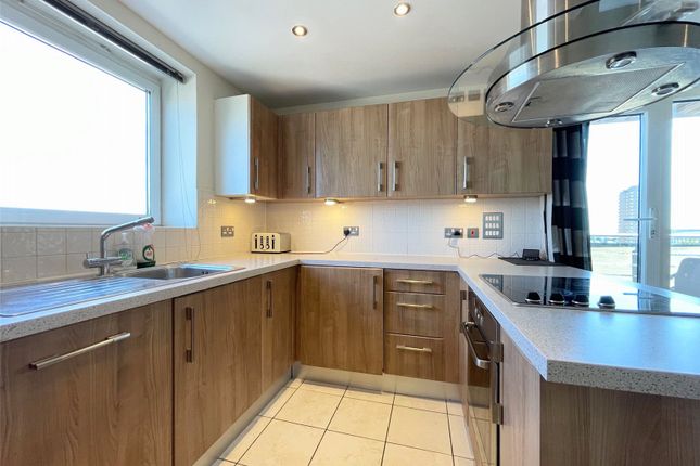 Flat 31, Stepney Court, 2, Fleet Street, East Sussex photo 2