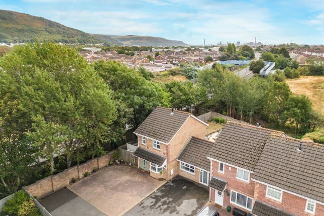 35, Afandale, Port Talbot photo 2
