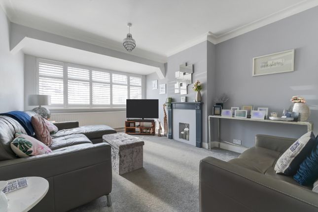 10, Riverview Road, West Ewell photo 4