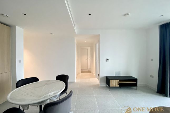 Apt 1903, Bouchon Point, London photo 4