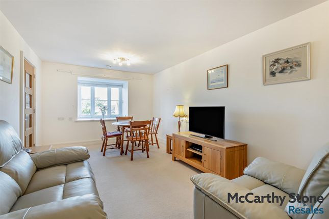 31 White Fields Court, Manley Close, Whitfield photo 3