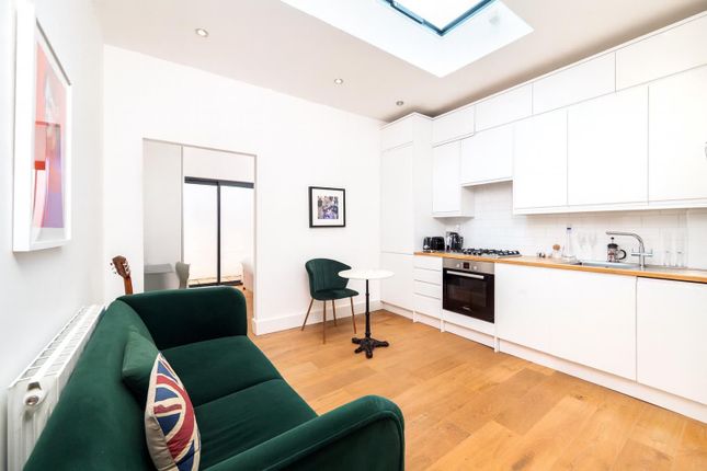 Kitchen And Living Area - Green 2.Png