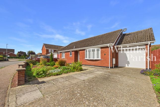 2-bed detached on 4, Springfields, Attleborough, £270,000