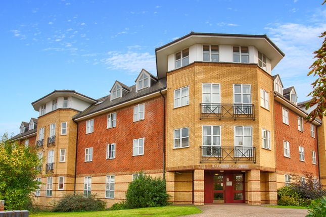 Thumbnail Flat to rent in Gatcombe Court, Dexter Close, St Albans, Herts