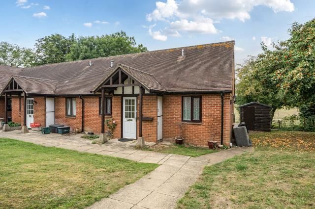 2-bed house on 12, Parklands, Oxford, £180,000