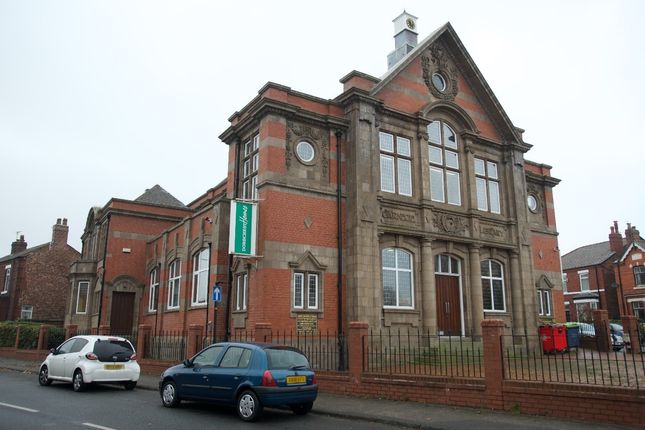 Office to let in Ormsirk Road, Wigan
