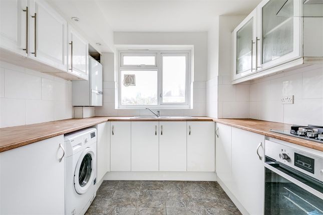 Flat 6, Morris Gardens, London photo 2