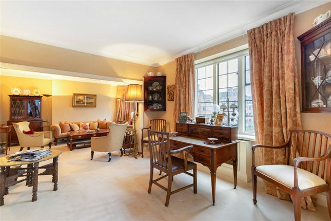 Flat 24 Balliol House,, Manor Fields, London photo 3