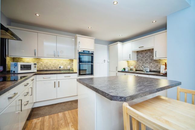 Bungalow for sale in Brompton Farm Road, Rochester, Kent