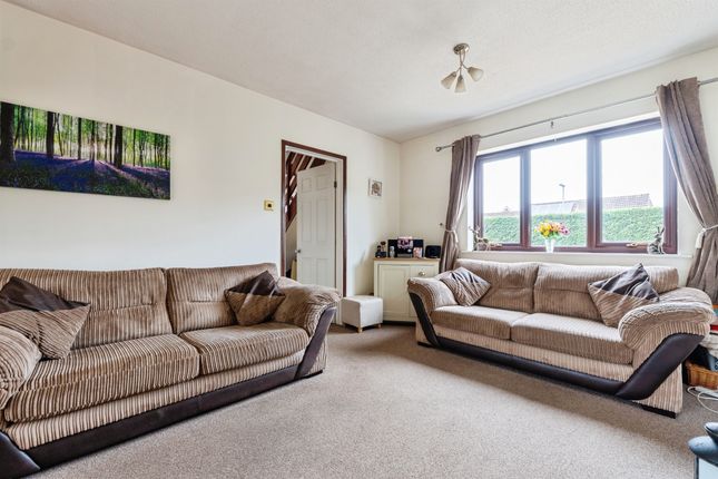 22, William Close, Thetford photo 2