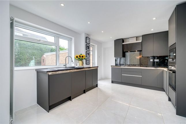 15, Adel Green, West Yorkshire photo 4
