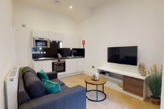 Flat to rent in Hyde Terrace Hyde Terrace, Leeds