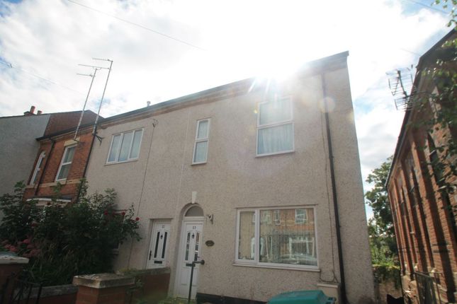 13, Talbot Road, Wrexham photo 3