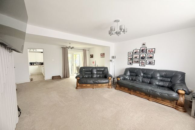 Lyons Hall Road, Essex photo 2