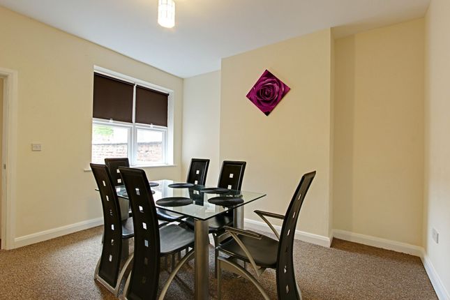 Room 2 21 Layton Avenue, Mansfield photo 3