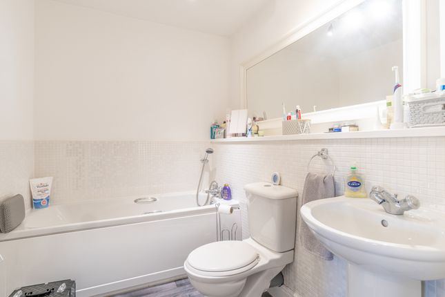 Flat for sale in Orchard Brae, Hamilton