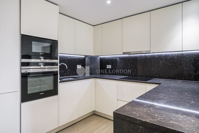 Flat to rent in Admiralty House, London