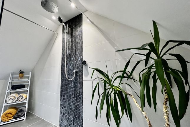 Bedroom One En-Suite