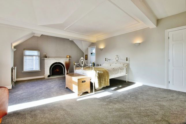 Flat for sale in Groby Road, Altrincham