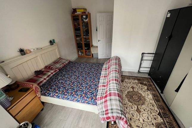 Thumbnail Terraced house to rent in 3 Saxon Road, Southall