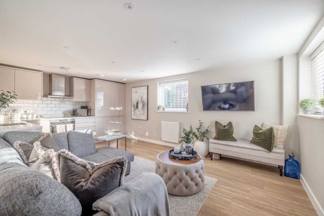 3 Lennox House, Ray Park Avenue, Maidenhead photo 4