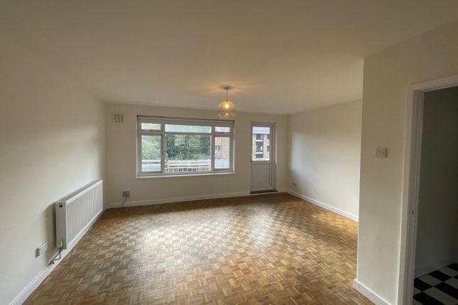 Greenacres, North Park, Eltham photo 2