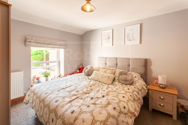 Cottage Bedroom 2