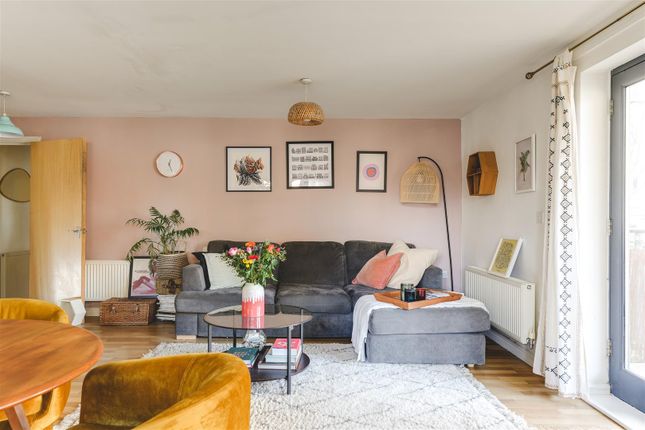 3 Bramble Court-8.Jpg