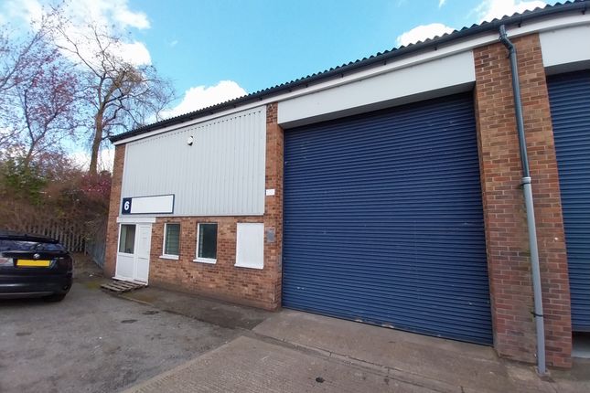 Light industrial to let in Crofton Close, Lincoln