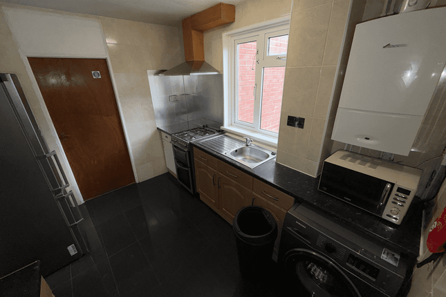 66 Thimbler Road, Coventry photo 5