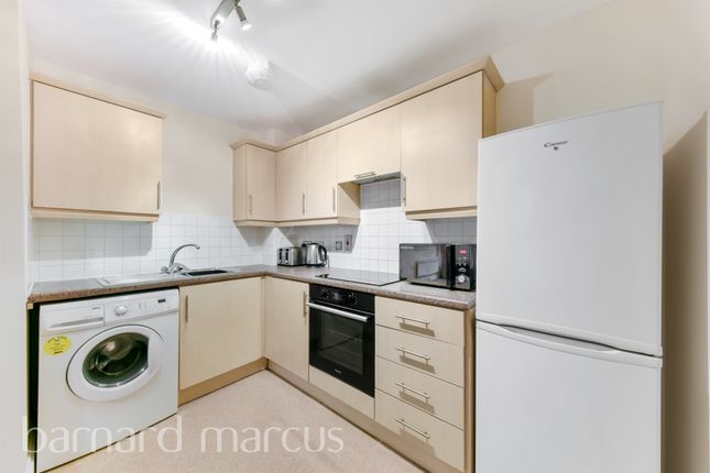 Flat 13, 39, Effra Parade, London photo 4
