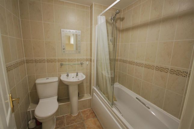 64, Burleigh Court, Nottinghamshire photo 5