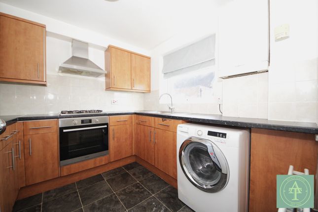 15 Queens Avenue, Winchmore Hill photo 4