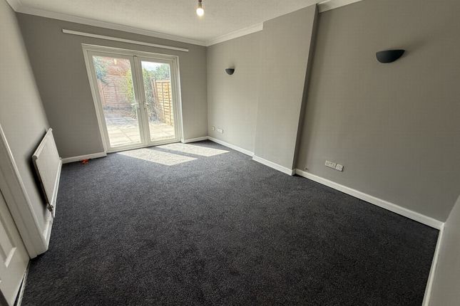 66, Malham Way, Leicester photo 3