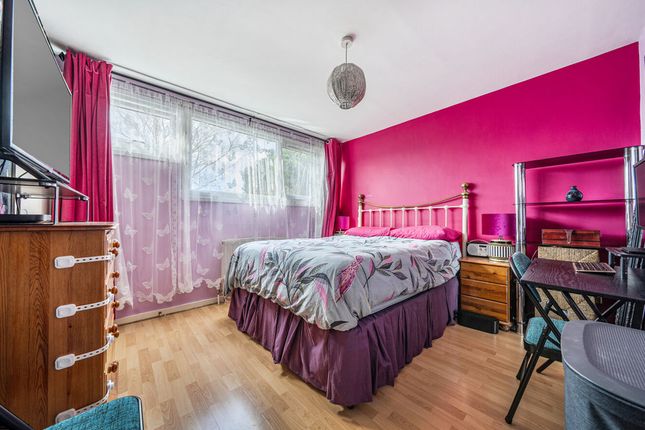 22, Craybury End, London photo 5