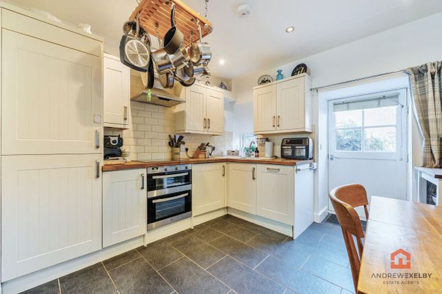 1 Barton Mews, Treneere Lane, Penzance photo 4