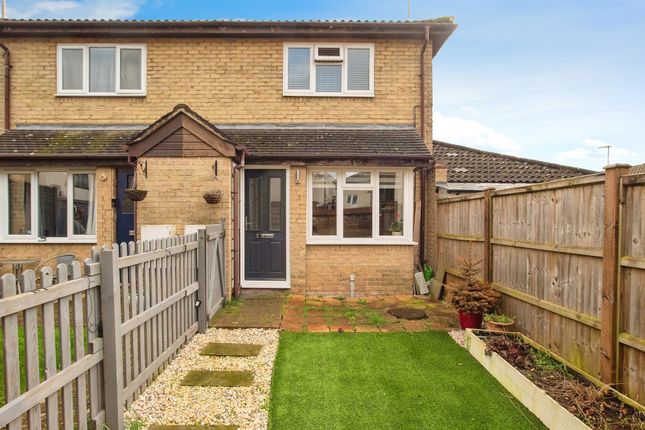 End terrace house for sale in Katherine Close, Hemel Hempstead