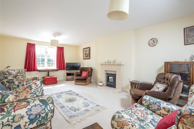 Dovedale,, 4a Bell Lane, Daventry photo 4