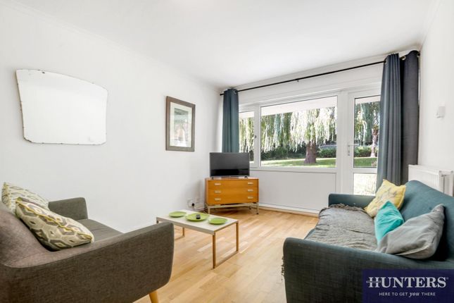 Flat 38, 77, Rosedene, Christchurch Avenue, London photo 2