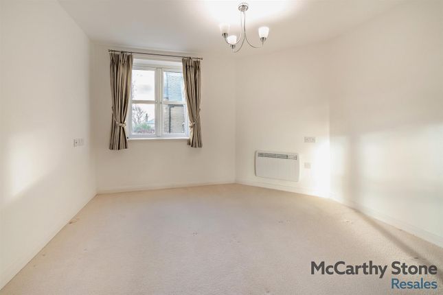 27 Hollis Court, Castle Howard Road, Malton photo 4