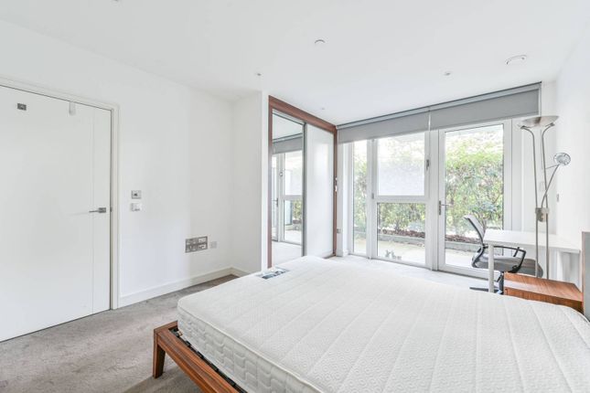 Flat for sale in Brent House, Nine Elms Point, Nine Elms, London