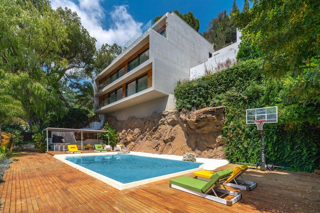 Villa for sale in Roquebrune Cap Martin, Alpes Maritimes, Provence Alpes Cote D'azur, France