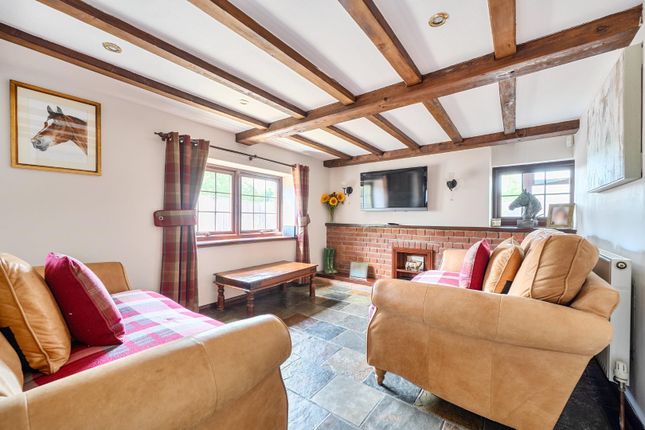 Yew Tree House, Grange Lane, Maidstone photo 2
