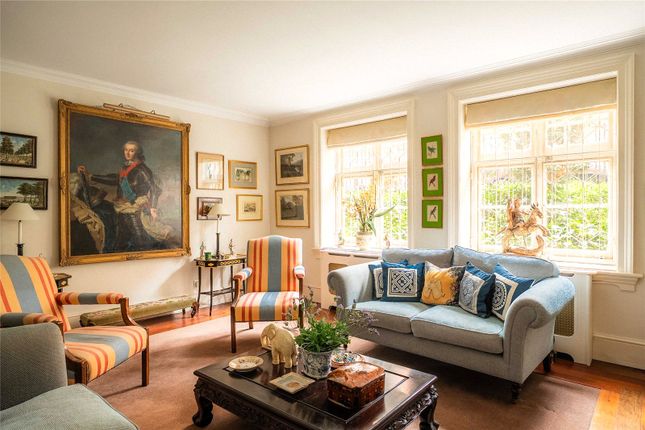 2-bed flat on Flat 1,, Abingdon Gardens, Kensington, £1,675,000