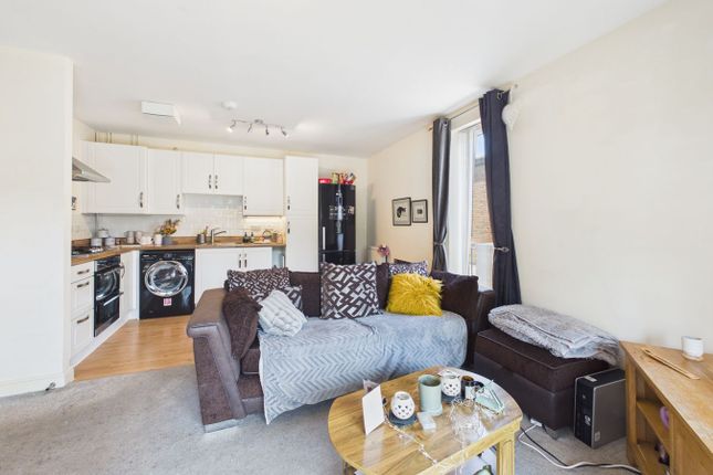 GFF 52, Farnborough Road, Weston-Super-Mare photo 3